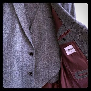 Express men’s 3-piece suit
